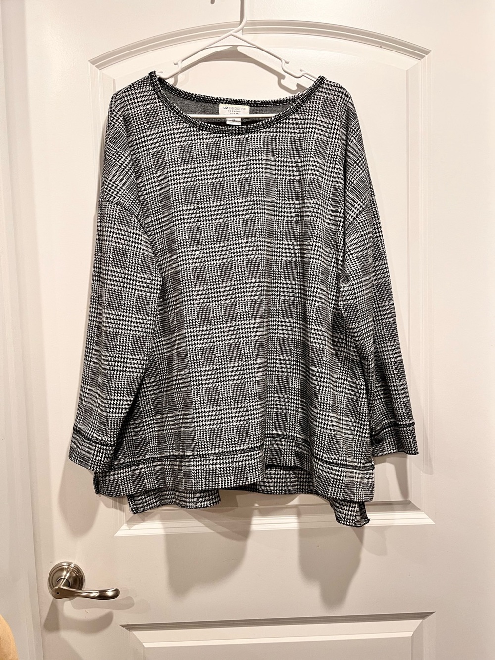 Liz Claiborne 2XL Plaid Black & White Sweater